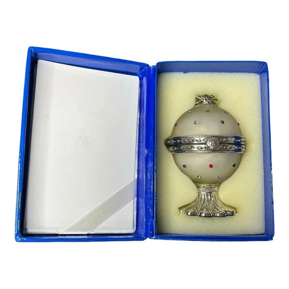 Decorative Frosted White Glass Egg Keepsake Jewelry Gift Box Embellished Silver - Picture 4 of 7